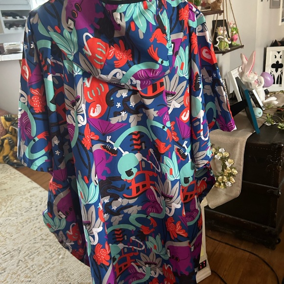 Nike run Tokyo poncho hoodie jacket. Running lightweight. Unisex s/m - Picture 5 of 8